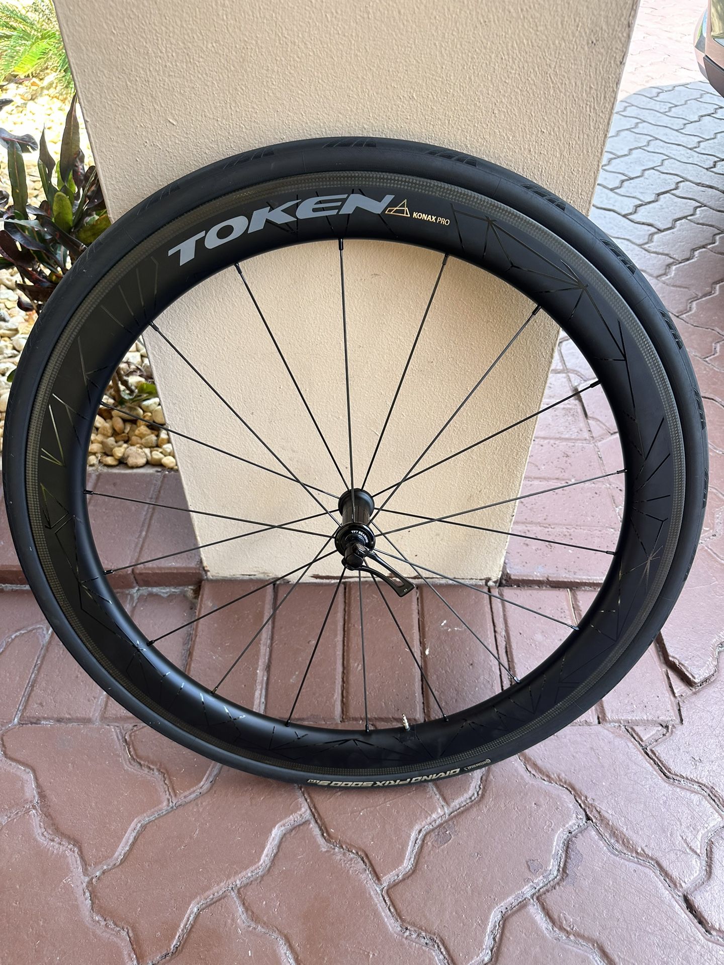 Token Kona Pro Carbon Wheels