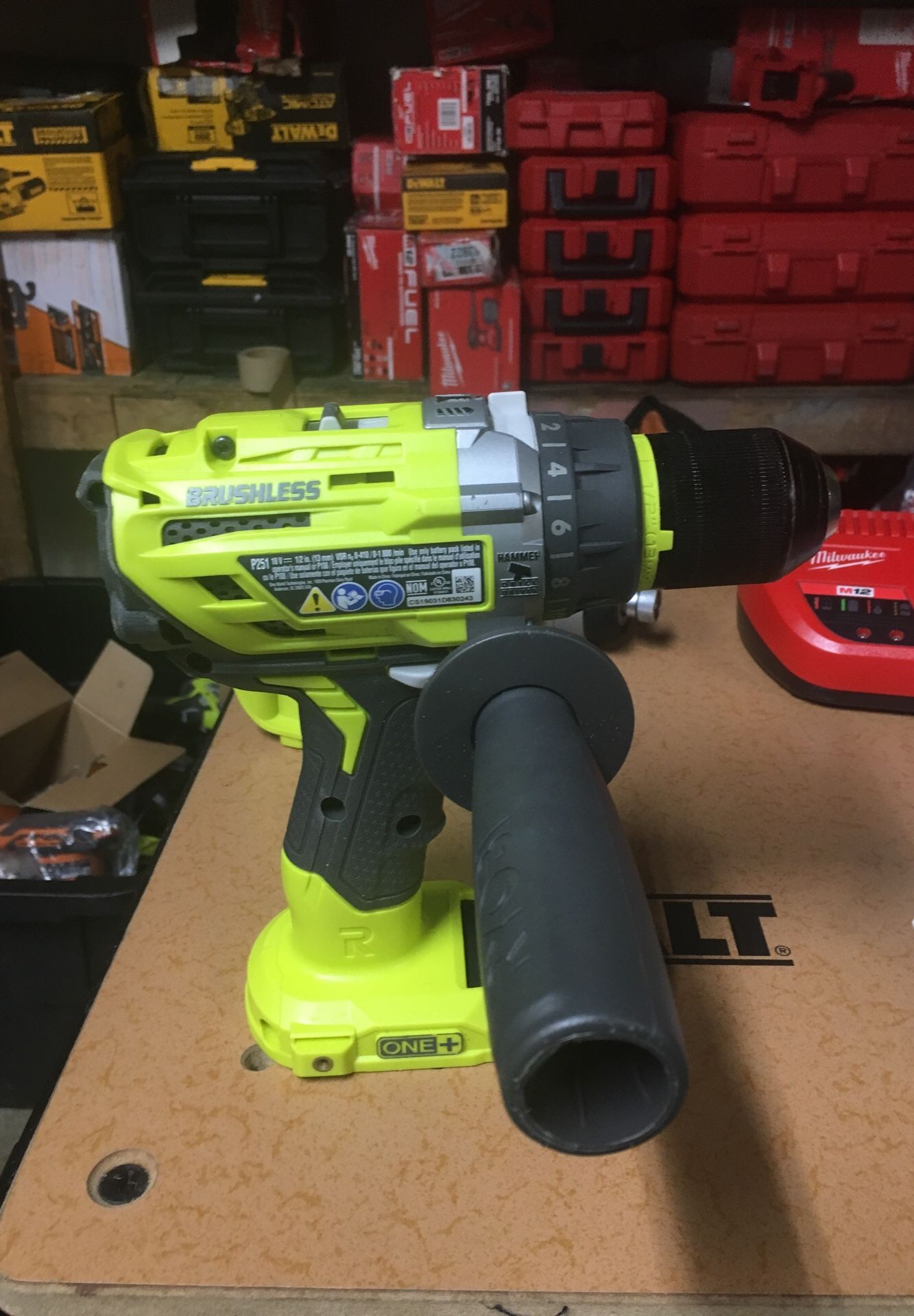 1/2 hammer drill driver ryobi 18 volt brushless (only tool)