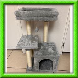 CAT TREE(NEW)$30 BUILT READY TO USE