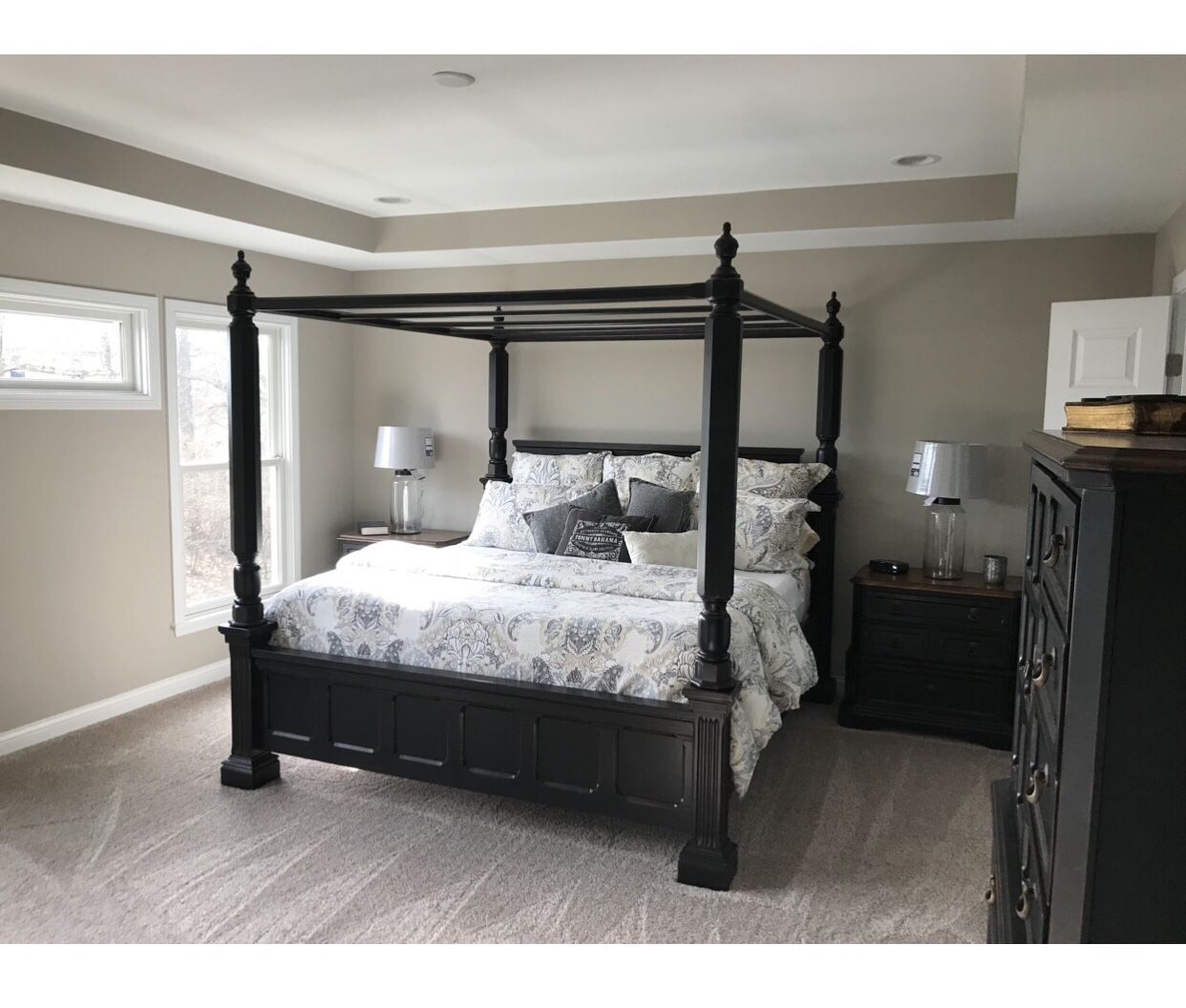 Used Kings Size Bedroom Set