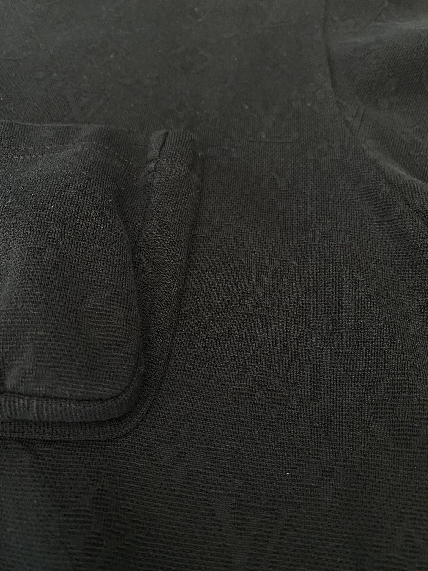 Louis Vuitton 3D Pocket Monogram T-shirt for Sale in Cleveland, OH