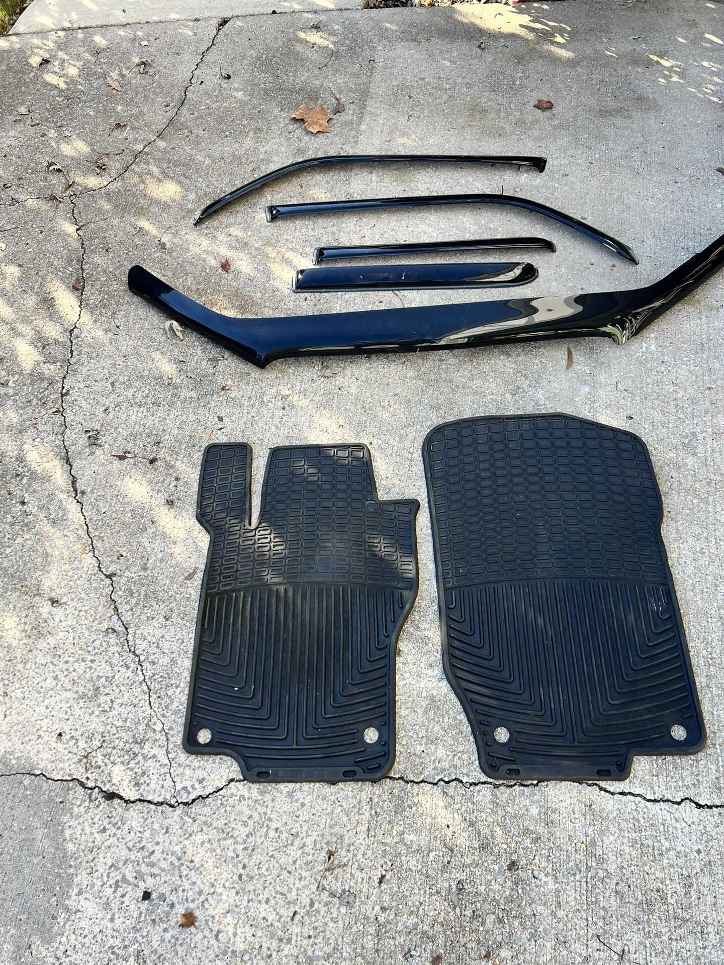 Window Visors and Hood Deflector For Toyota 4 Runner
