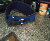 Velcro weight lifting belt new size small