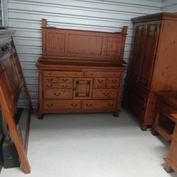 Solid Wood Bedroom Set 