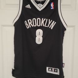 Deron Williams # 8 Brooklyn Nets Adidas Black Jersey 

Size Youth Medium 