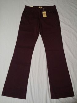 Women Levi's jeans