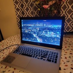 Dell Inspiron 5570  15.6" Touchscreen🤤 Laptop 😲24GB 1.25TB SSD+ HDD i7 Quad Core
