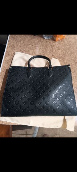 "Designer Style Black Tote Bag" or "OnTheGo Style Embossed Tote"