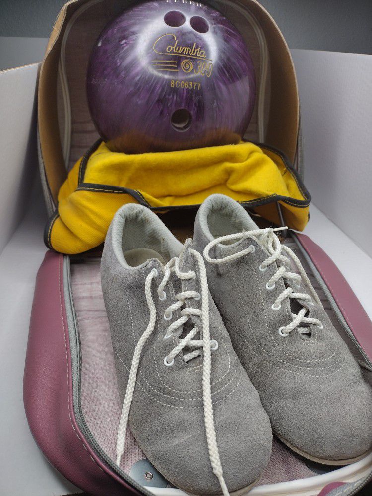 Vintage Leather Bowling Ball Bag Light Cream & Purple with Metal Rack inside