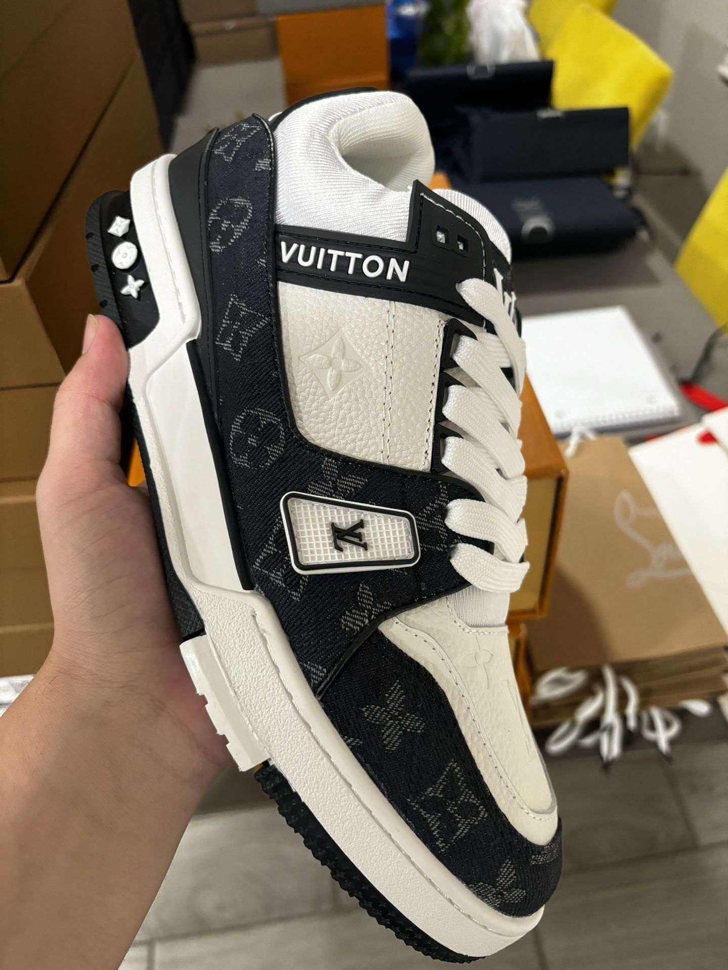 Lv Trainer