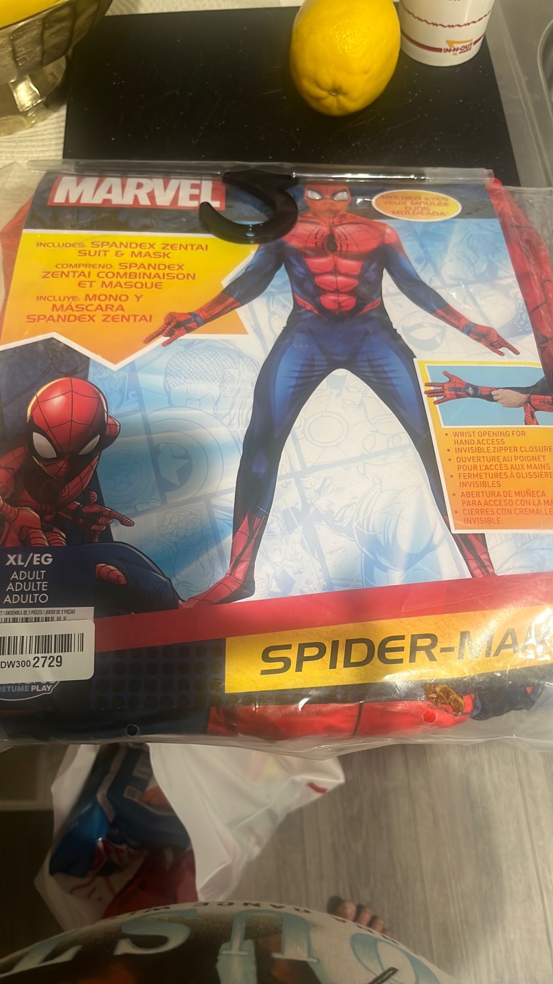 Costume