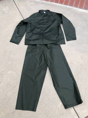 Neese Rainwear Rain Jacket & Pants Rain Suit (Men’s Large) Green