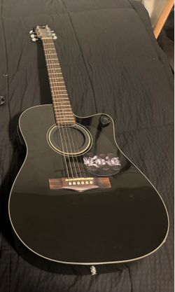 Fender CD series guitar