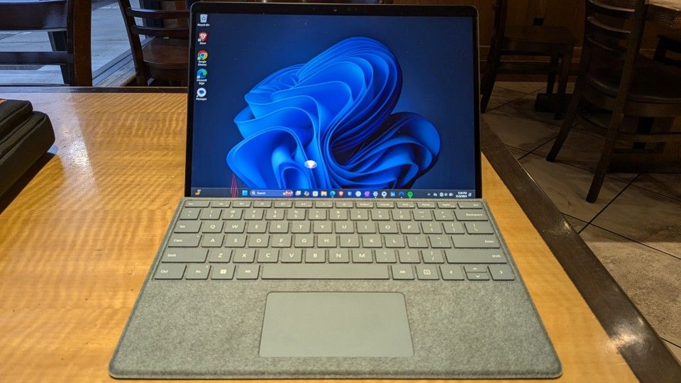 Surface Pro 8 (2021)
