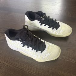 Jordan Sneakers – Size 11