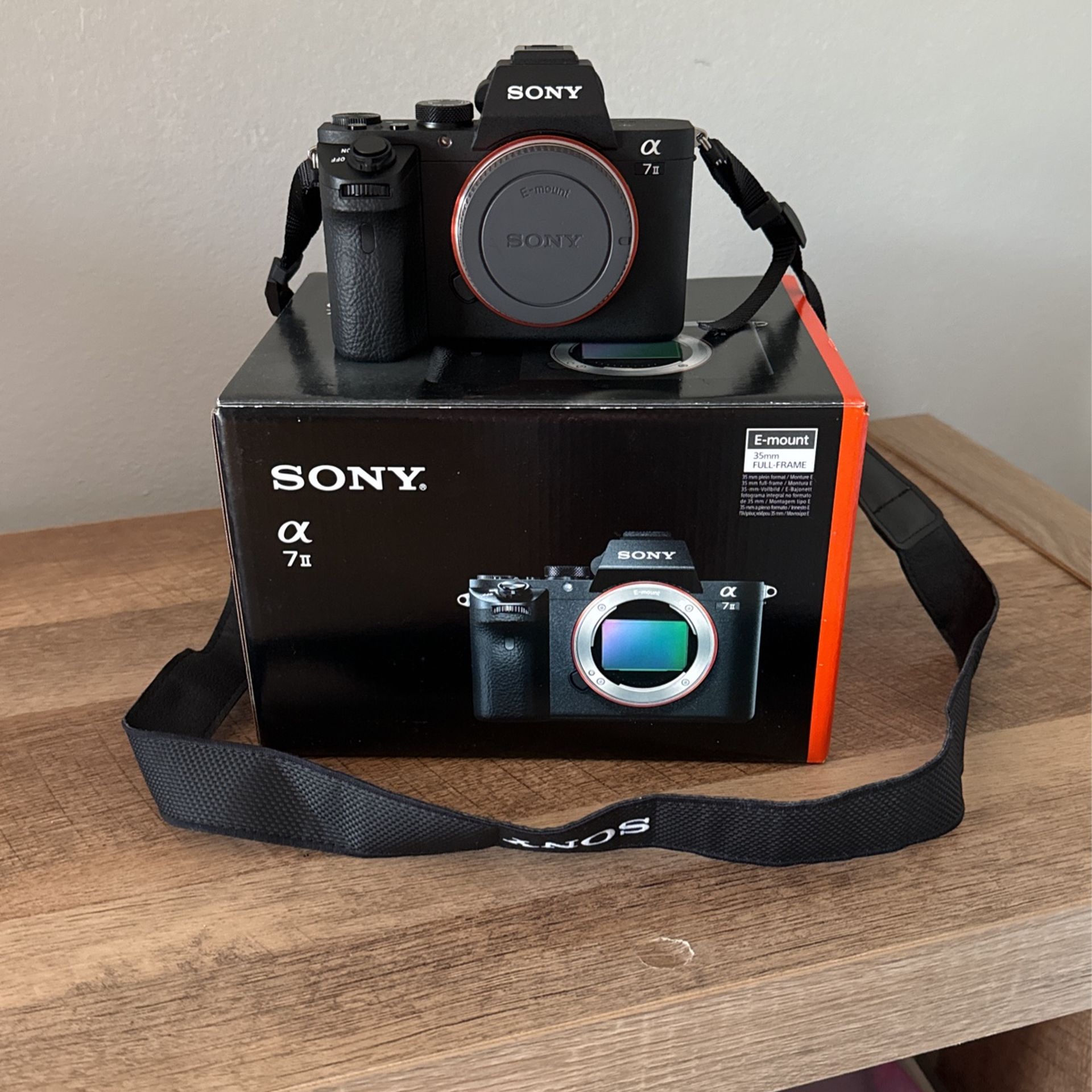 Sony Alpha 7 II E-mount interchangeable lens mirrorless camera with full frame sensor