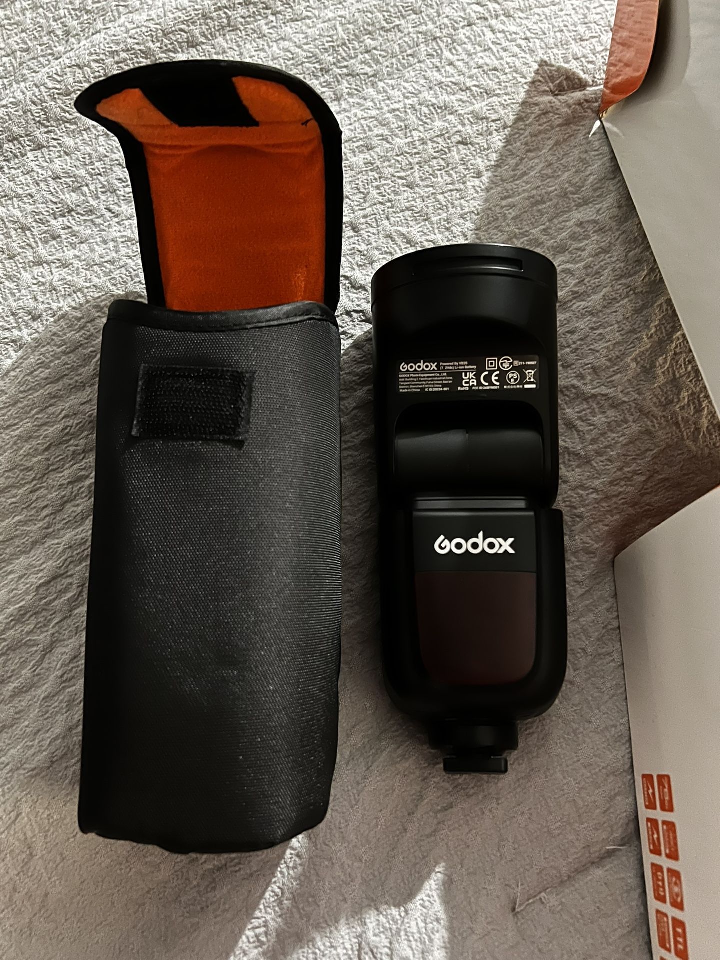 Godox V1S Flash Professional Camera Flash and accessories for Sony A7iv