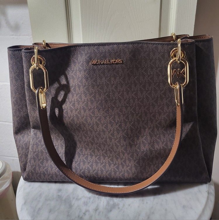 Michael Kors Large Dark Brown Trisha Shoulder Bag