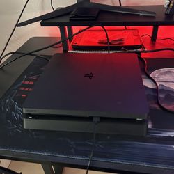 PS4 Slim