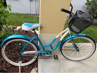 Schwinn Women’s Cruiser Bike – 26” – With Front Basket