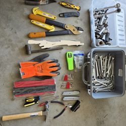 $60 All Tools Ratchets Sockets Wrenches Screw Drivers Hammer