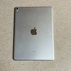 Apple iPad Pro 9.7 1st Gen 32GB