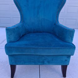 Free Delivery! Pacific Blue Elliott Wingback