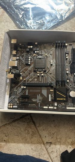 Gigabyte B365M DS3H WIFI motherboard