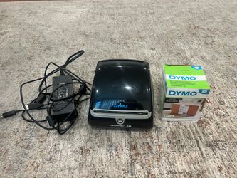 Dymo LabelWriter 4XL Wide Format Thermal Shipping Label Printer w/Power Cord & Role of Labels - Black (1738542)