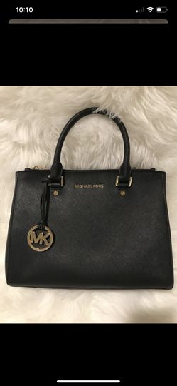 Micheal kors leather purse