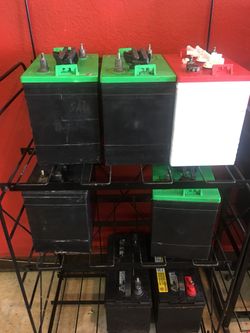 Golf cars batteries