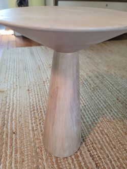 Solid wood accent table