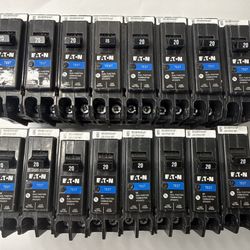 Eaton BRP15DF 120 15A 1-Pole Circuit Breaker, No Oreg- Box