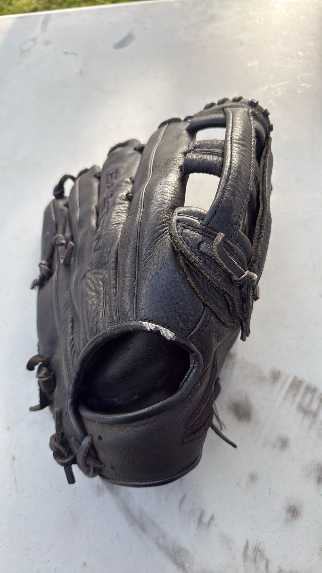 Easton Baseball Glove 12 3/4