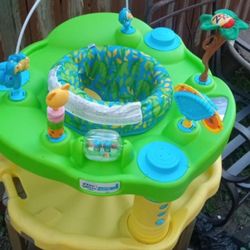 Kids Activity Center Good Condition $15.00