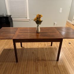 Solid Wood Extendable Dining Table 4-10 People