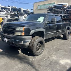 2006 Silverado 2500 Hd Diesel 6.6 Duramax For Parts