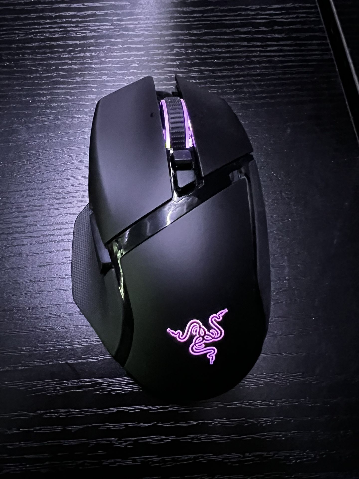 Razer Basilisk Ultimate Hyperspeed Wireless Gaming Mouse: Fastest Gaming Mouse Switch, 20K DPI Optical Sensor, Chroma RGB Lighting, 11 Programmable Bu