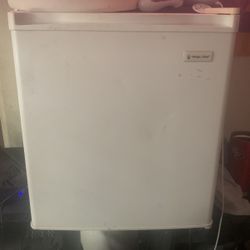 Mini Fridge For Sale