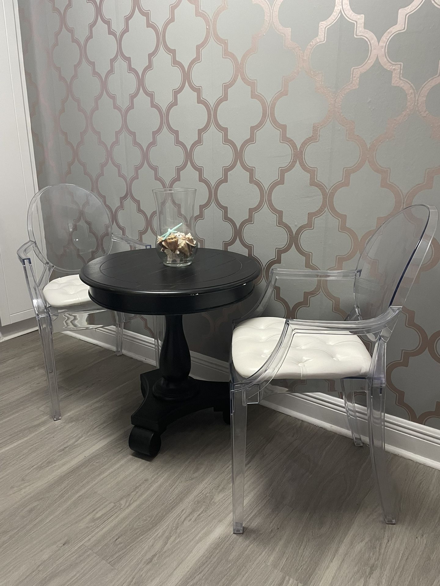 Armchairs: set of 2 + 3 Seat Cushions , Modern Design (2 White & 1 Silver)