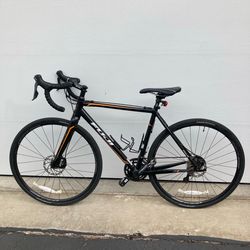 Fuji Cross 3.0 LE Bicycle MINT CONDITION