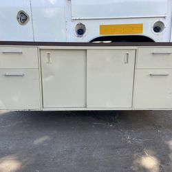 Credenza 