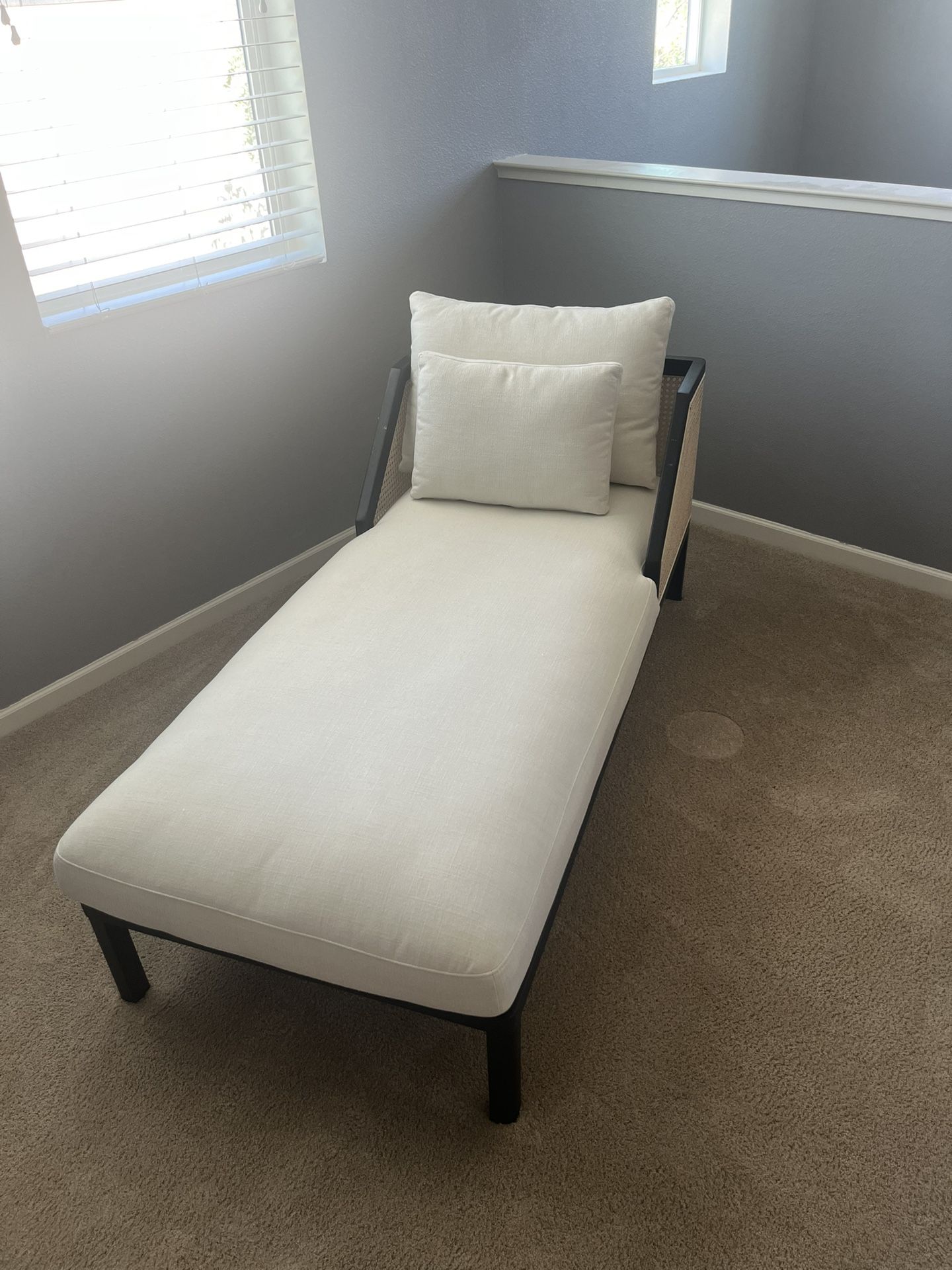 Article Candra Chaise Lounge