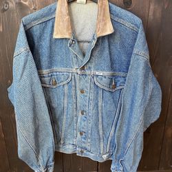 REALLY NICE ‘GUESS’ JACKET - Like New!  
