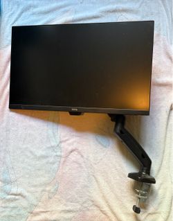 27" BENQ HD Monitor w/adjustable stand
