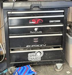 Craftsman Rolling Tool Chest