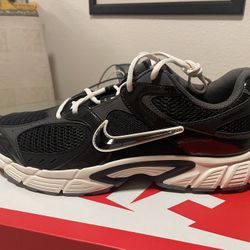 Jackie Robinson Day V5 Rnr Vomero 5