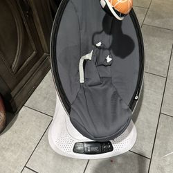 4MOMS Mammaroo Multi Motion Baby Swing 
