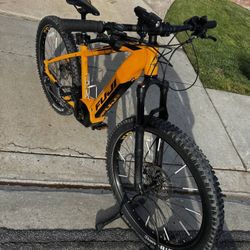 Fuji Ambient EVO 29 Electric Bike