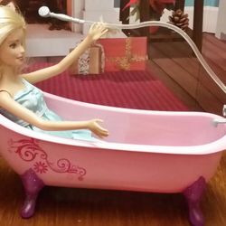 Barbie with bathtub hotsell